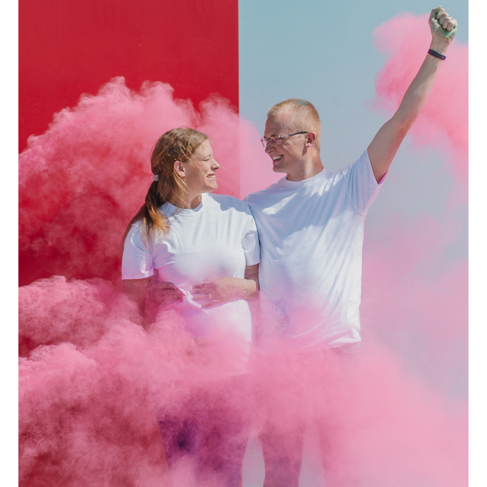 
            
                Load image into Gallery viewer, Chameleon Colors gender reveal pink color powder
            
        